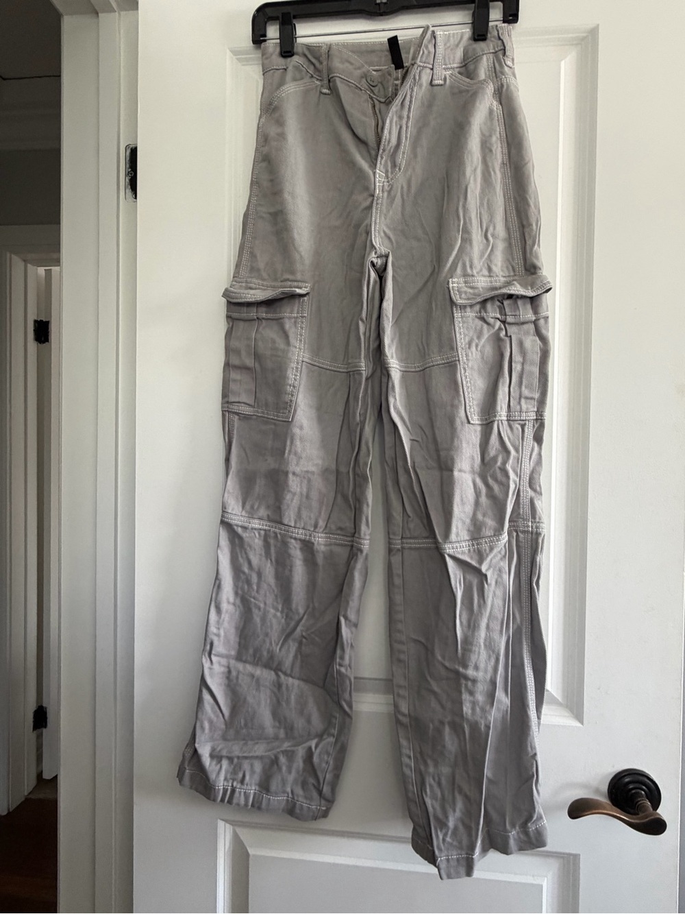 H&M Light Gray Women's Cargo Pants - Utility Style